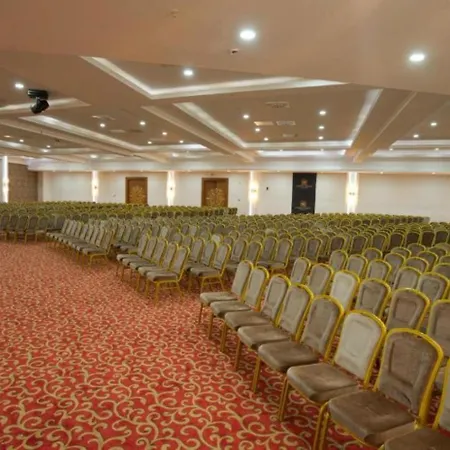 Xafira Deluxe & Hotel