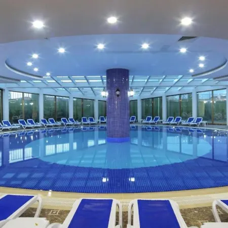 Xafira Deluxe & Hotel 5*