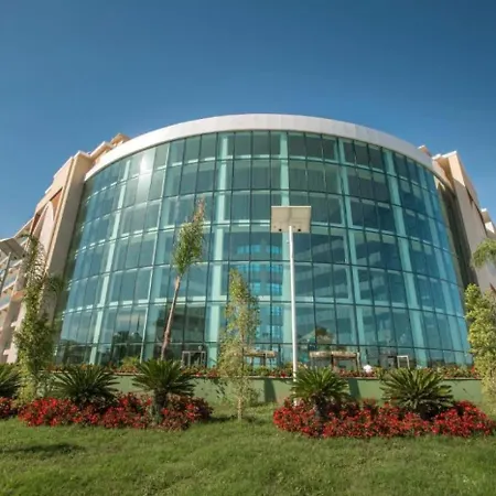 Xafira Deluxe & Hotel 5*