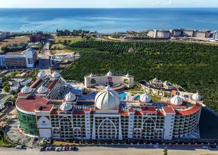 Xafira Deluxe & 5* 阿拉尼亚