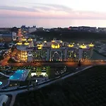 Otel Xafira Deluxe &