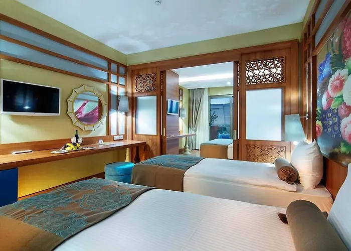 Xafira Deluxe & Hotel 5*